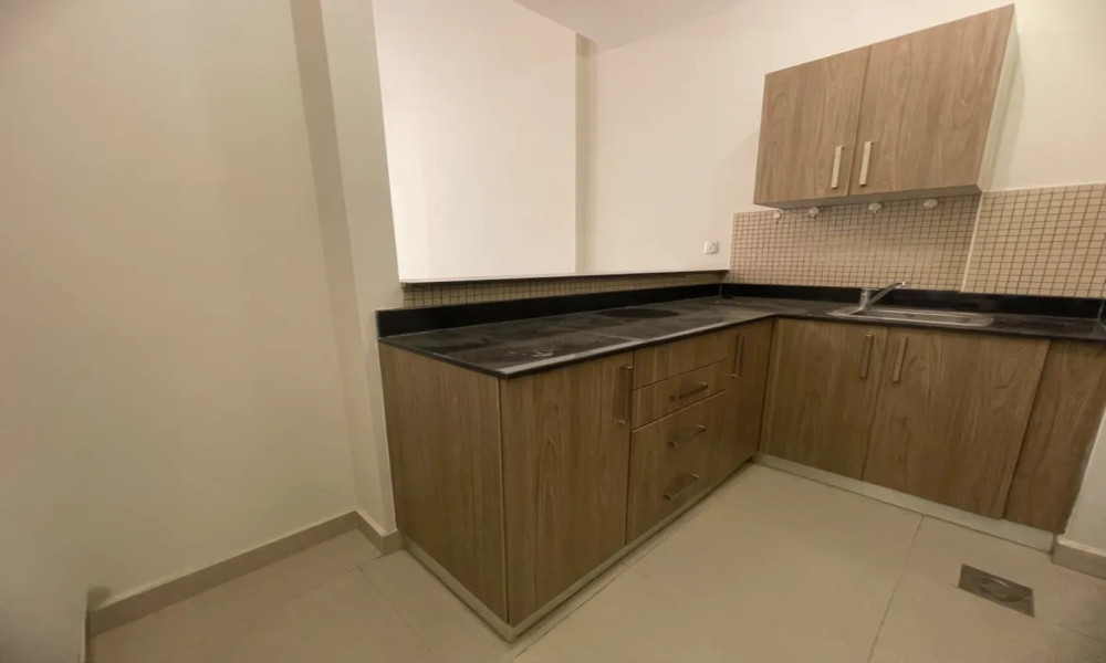 1 BHK FOR RENT IN FOX HILLS SEMI FURNISHED - Image 6