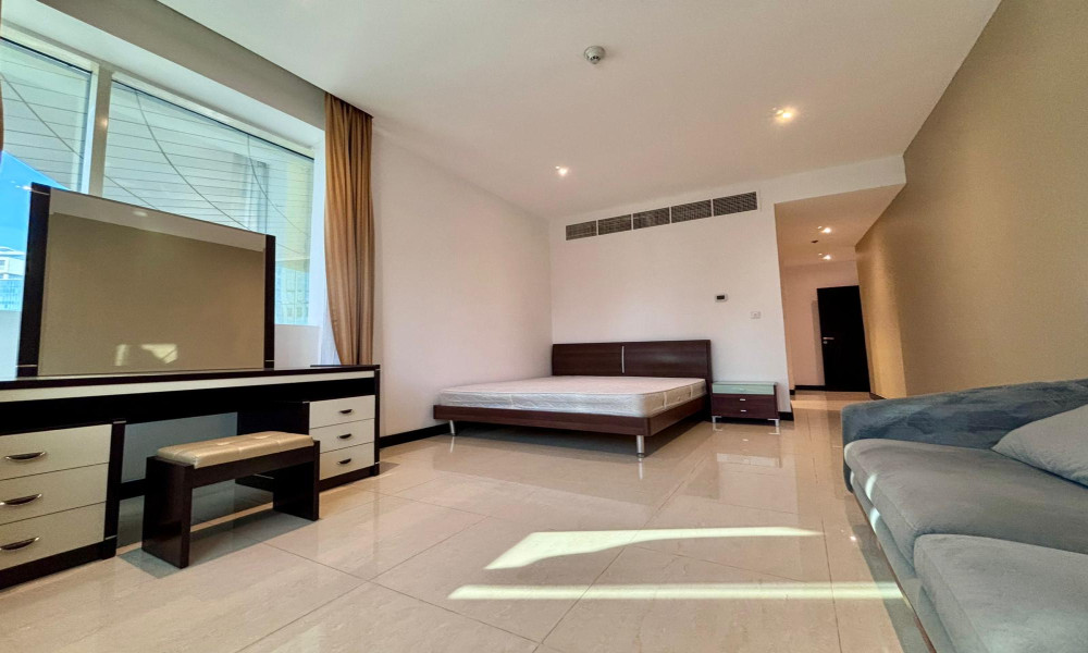 COMFORTABLE HOME FOR RENT 1BHK | FF | WEST BAY small 1