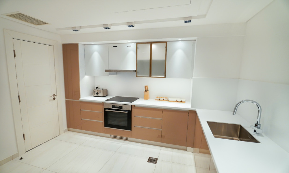 1 BHK BRAND NEW  | DIRECT SEA VIEW | SF small 2