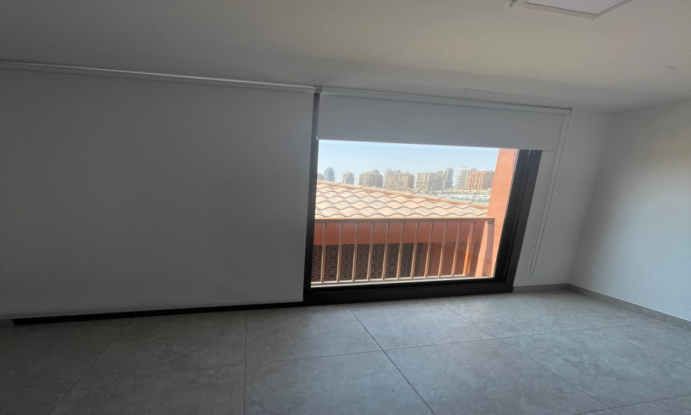 ELEGANT FF STUDIO IN PEARL | IDEAL FOR INVESTORS FOR SALE small 3