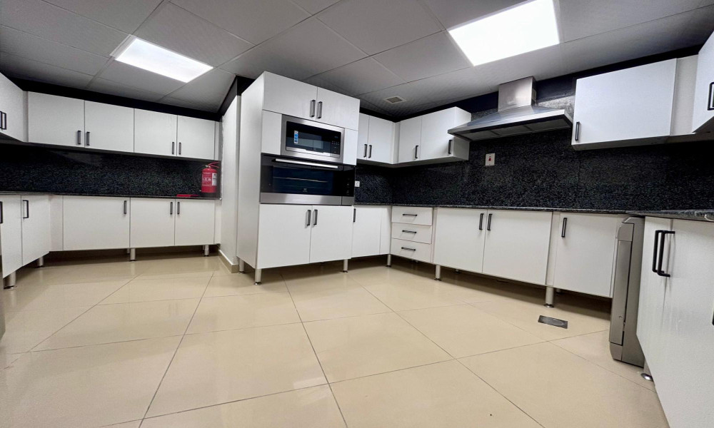 EXCLUSIVE FURNISHED 3 BHK FOR RENT | WEST BAY - Image 5