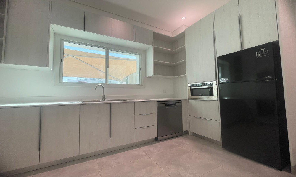 FAMILY VILLA 4 BHK FOR RENT IN AIN KHALED | SF small 1