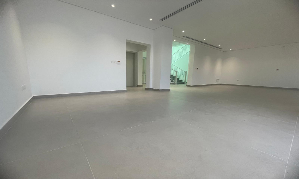 FAMILY VILLA 4 BHK FOR RENT IN AIN KHALED | SF - Image 4