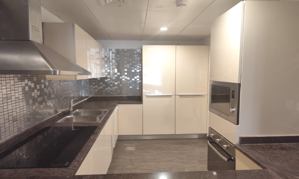 FOR RENT APARTMENT IN PEARL 1 BHK FULLY FURNISHED small 3