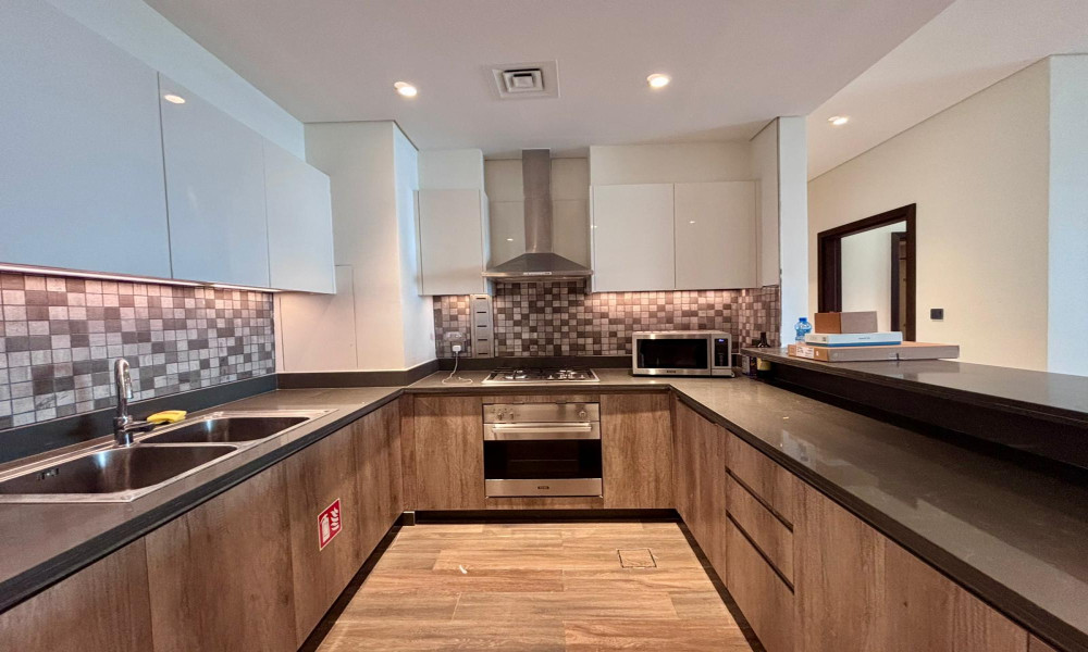 LUXURY FURNISHED 3BHK HOME AT THE PEARL APARTMENTS - Image 5