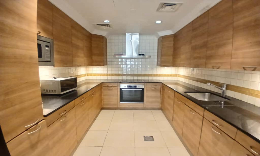 SPACIOUS 2 BHK FOR RENT | SF | WITH MARINA VIEW small 1