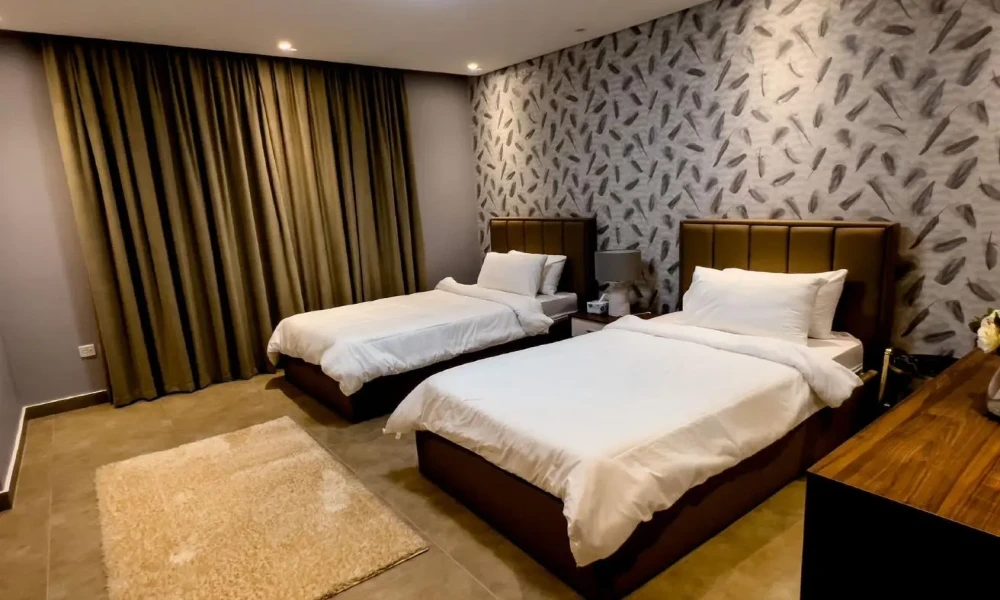 Spacious 2 BHK For Sale | FF | Balcony small 2