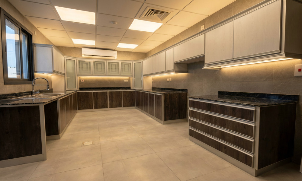 SPACIOUS LUXURY 7BHK VILLA WITH EXTERNAL MAJLIS small 3