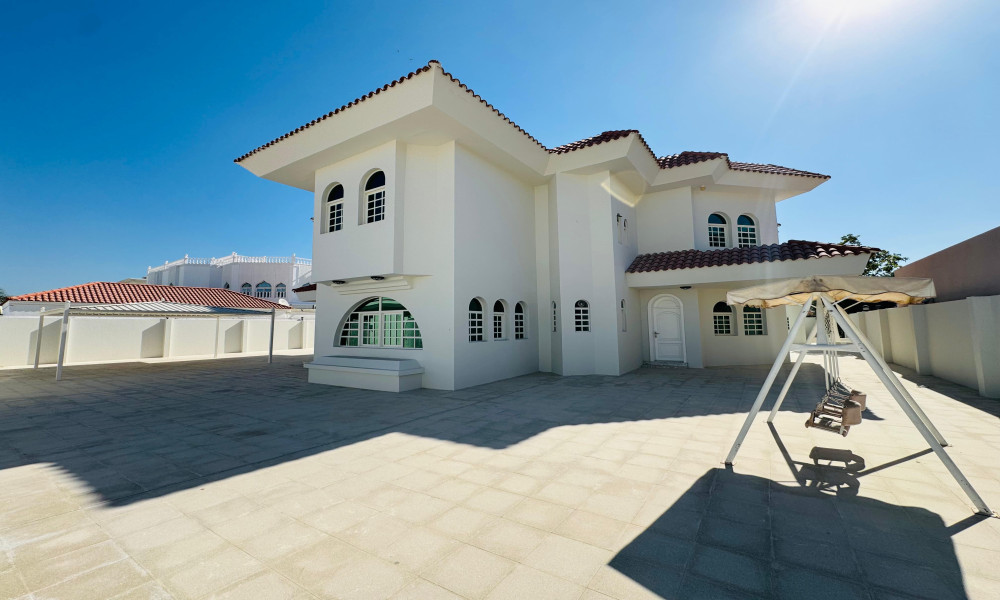 Stand-alone villa available at Thumama