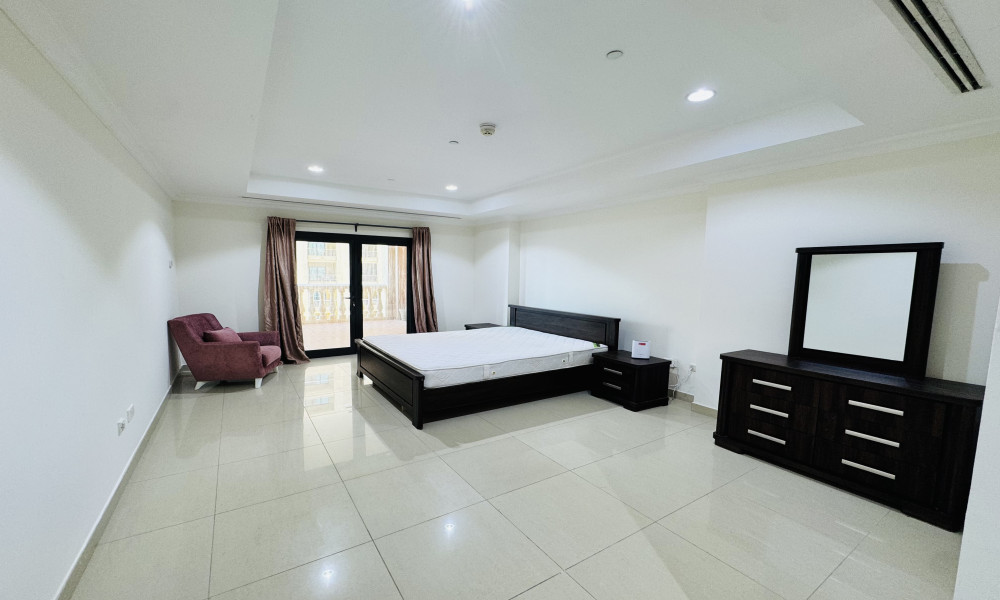 STYLISH AND SPACIOUS 2 BHK FOR SALE | FF | PEARL - Image 4